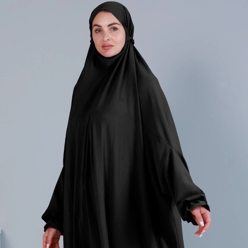 Elegant Islamic Prayer Dress In Black