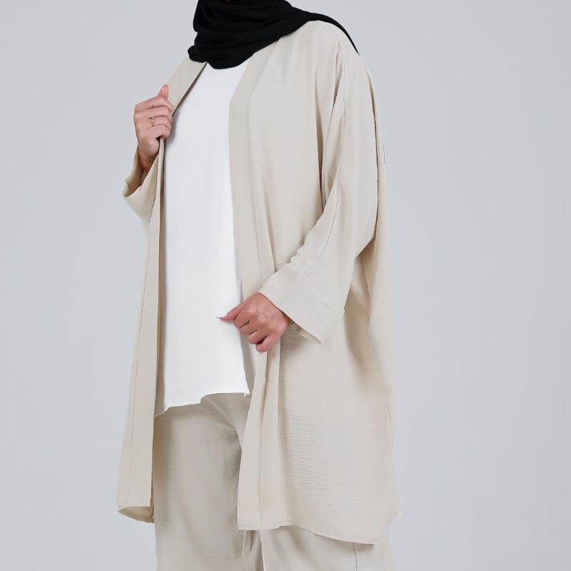 Kurti Set with a Shrug in Cream