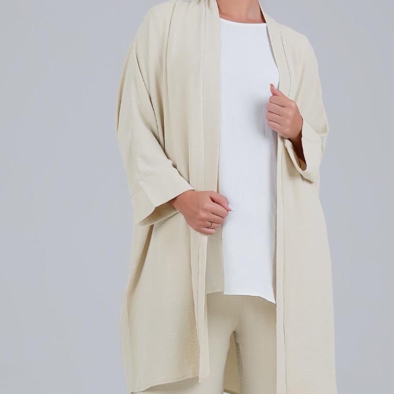 Kurti Set with a Shrug in Cream